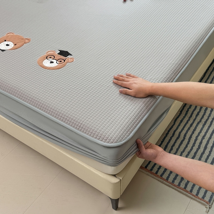 91家纺网 家纺一手货源 找家纺 （总）爱思凯家纺 2025新款【陪伴】PE凉感床笠款冰豆豆软席凉席席子-床笠款