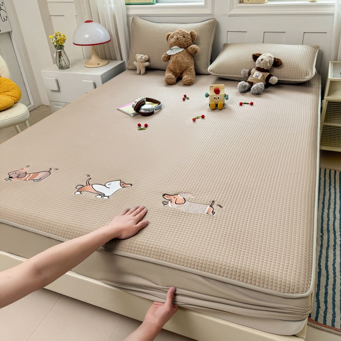 91家纺网 家纺一手货源 找家纺 （总）爱思凯家纺 2025新款【陪伴】PE凉感床笠款冰豆豆软席凉席席子-床笠款