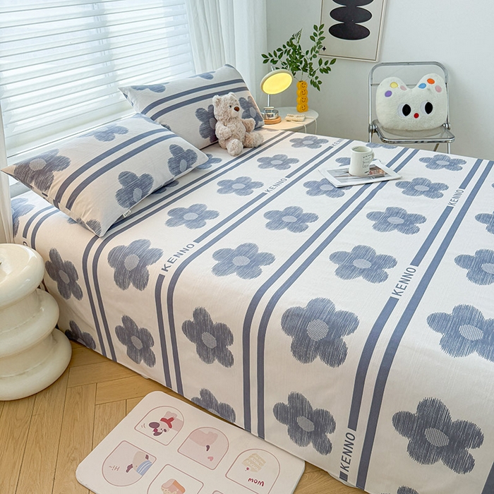 91家纺网 家纺一手货源 找家纺 红日子纺织品 2025新款直播热卖原棉提花锻条老粗布印花床单三件套 花颜-白