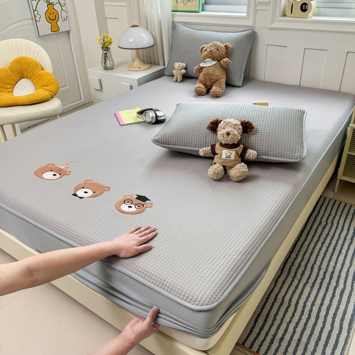 91家纺网 家纺一手货源 找家纺 （总）爱思凯家纺 2025新款【陪伴】PE凉感床笠款冰豆豆软席凉席席子-床笠款