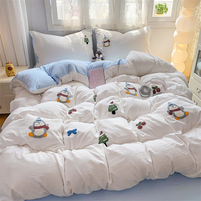 91家纺网 家纺一手货源 找家纺 （总）多品家纺 2025新款超柔水洗棉毛巾绣四件套系列-豆丁企鹅