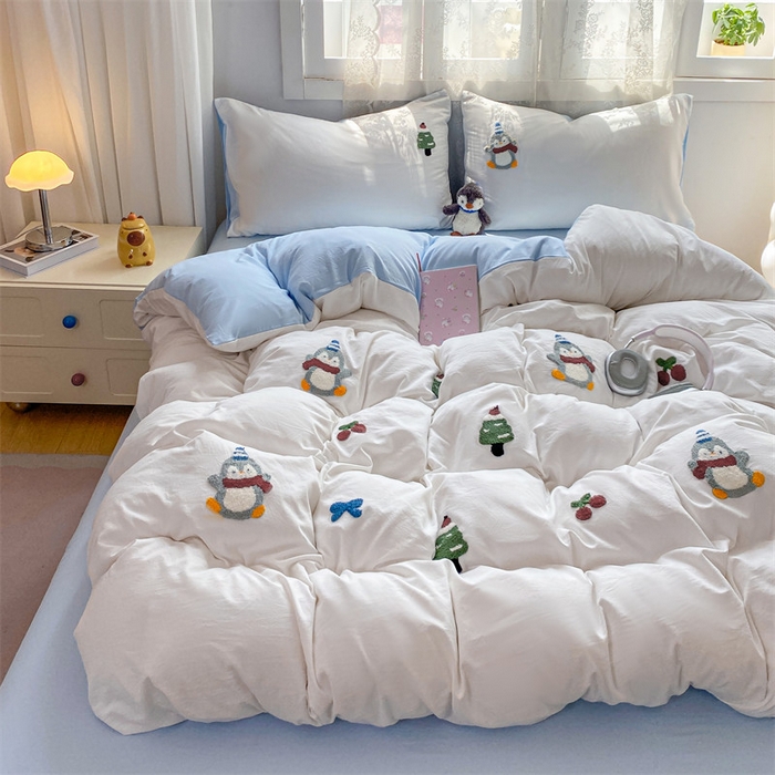 91家纺网 家纺一手货源 找家纺 （总）多品家纺 2025新款超柔水洗棉毛巾绣四件套系列-豆丁企鹅