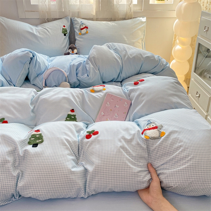 91家纺网 家纺一手货源 找家纺 （总）多品家纺 2025新款超柔水洗棉毛巾绣四件套系列-豆丁企鹅