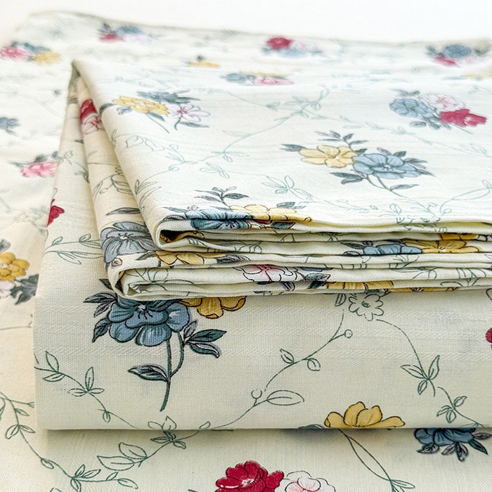 91家纺网 家纺一手货源 找家纺 红日子纺织品 2025新款直播热卖原棉提花锻条老粗布印花床单三件套 花海