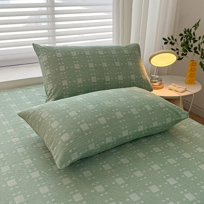 91家纺网 家纺一手货源 找家纺 红日子纺织品 2025新款直播热卖原棉提花锻条老粗布印花床单三件套 艾格