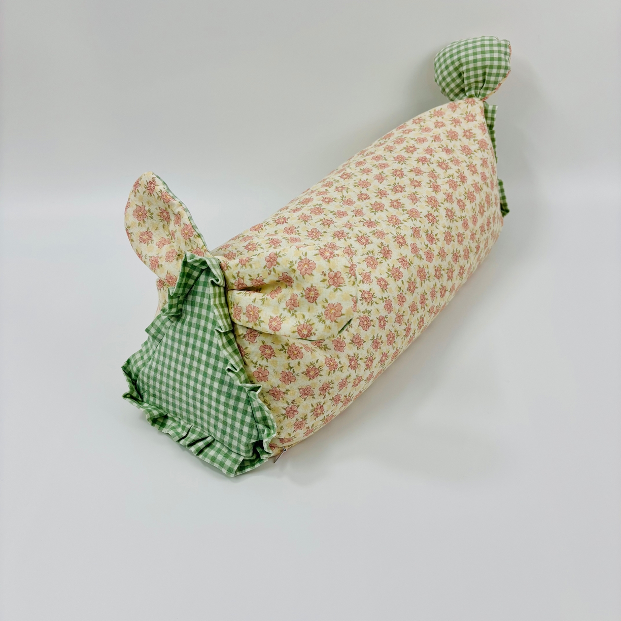 91家纺网 家纺一手货源 找家纺 露函(原乐尔馨 )2025春夏新款全棉纯棉小碎花兔兔荞麦枕单枕头枕芯 堇香格 50x25cm/只