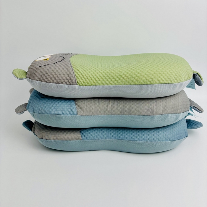 91家纺网 家纺一手货源 找家纺 露函(原乐尔馨 )2025新款凉茶猫猫肚枕 蓝拼灰35*55cm