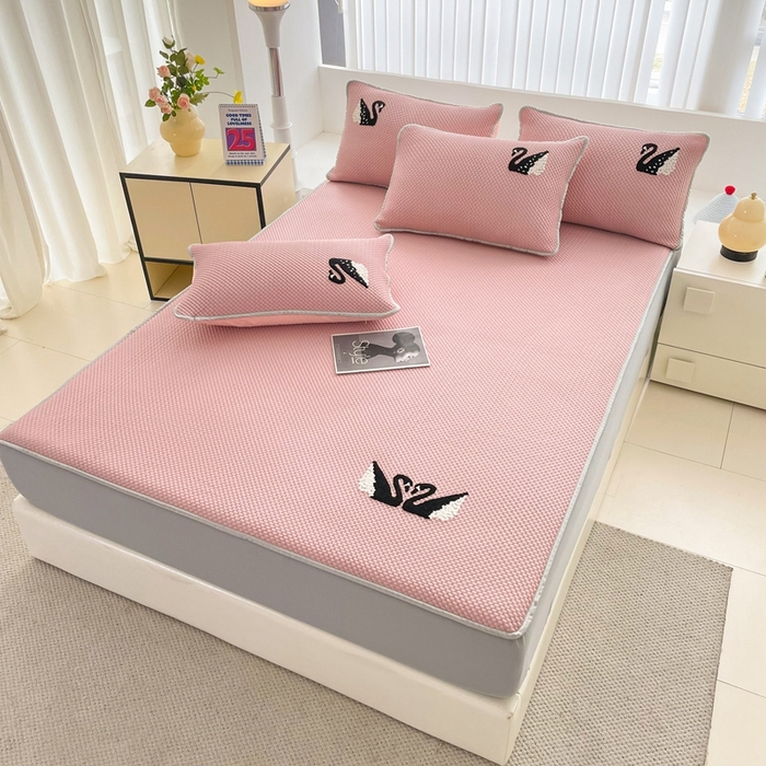 91家纺网 家纺一手货源 找家纺 （总）恋佳居2025新款A类乙伦PE凉豆豆毛巾绣床笠冰丝席（床笠款）