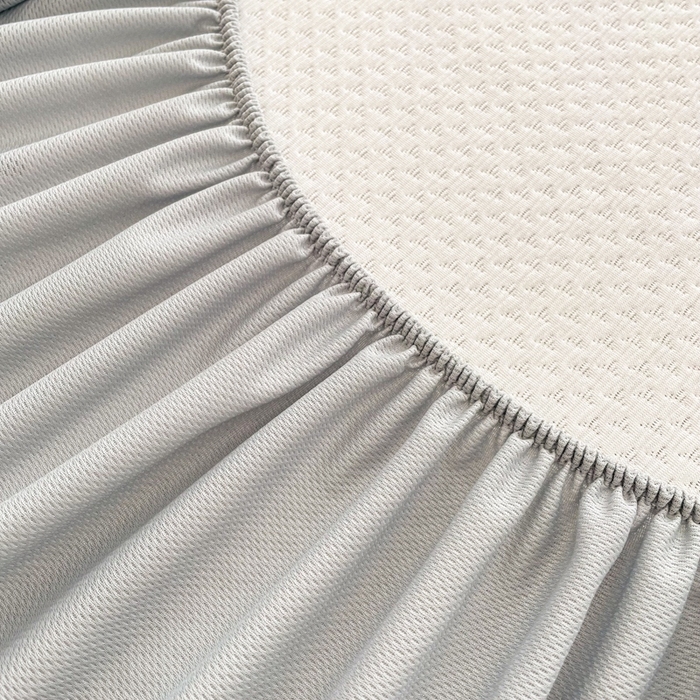 91家纺网 家纺一手货源 找家纺 恋佳居2025新款A类乙伦PE凉豆豆毛巾绣床笠冰丝席（床笠款） 比翼双飞—卡其