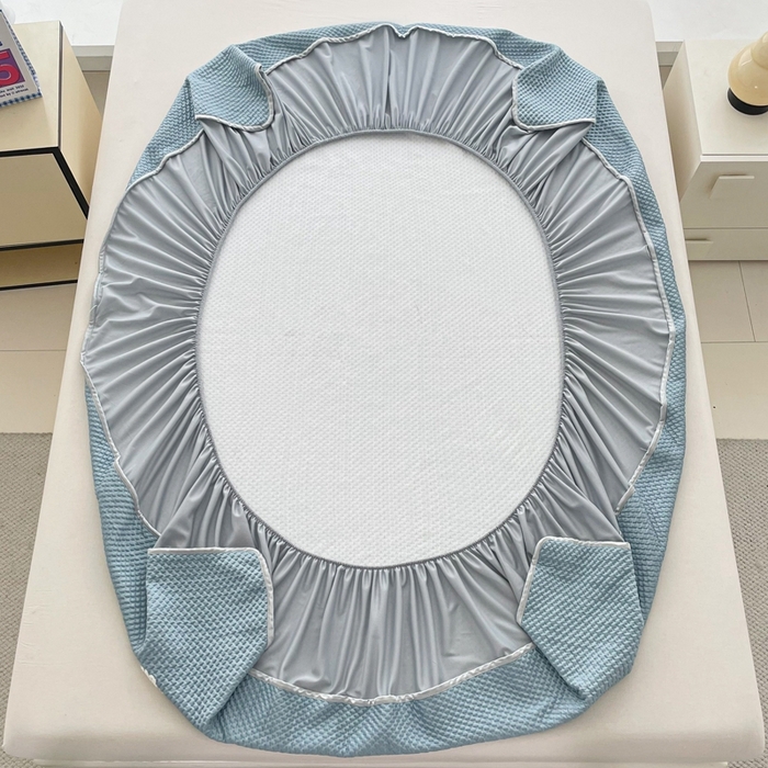 91家纺网 家纺一手货源 找家纺 恋佳居2025新款A类乙伦PE凉豆豆毛巾绣床笠冰丝席（床笠款） 比翼双飞—蓝