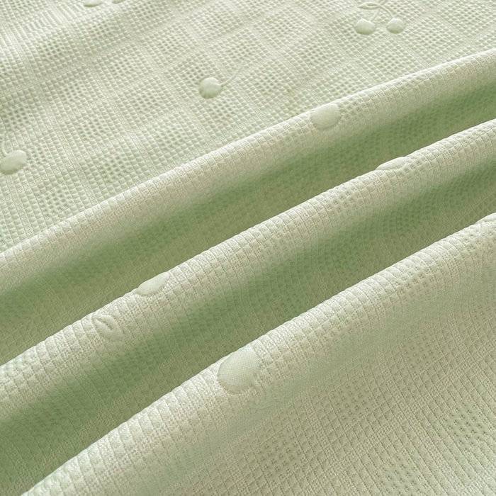 91家纺网 家纺一手货源 找家纺 恋佳居2025新款A类乙伦PE凉豆豆毛巾绣床笠冰丝席（床笠款） 樱桃—豆绿