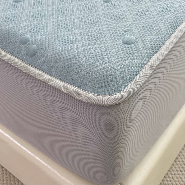 91家纺网 家纺一手货源 找家纺 恋佳居2025新款A类乙伦PE凉豆豆毛巾绣床笠冰丝席（床笠款） 樱桃—蓝