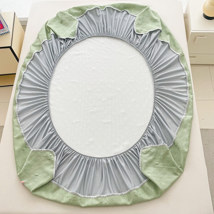 91家纺网 家纺一手货源 找家纺 恋佳居2025新款A类乙伦PE凉豆豆毛巾绣床笠冰丝席（床笠款） 樱桃—绿