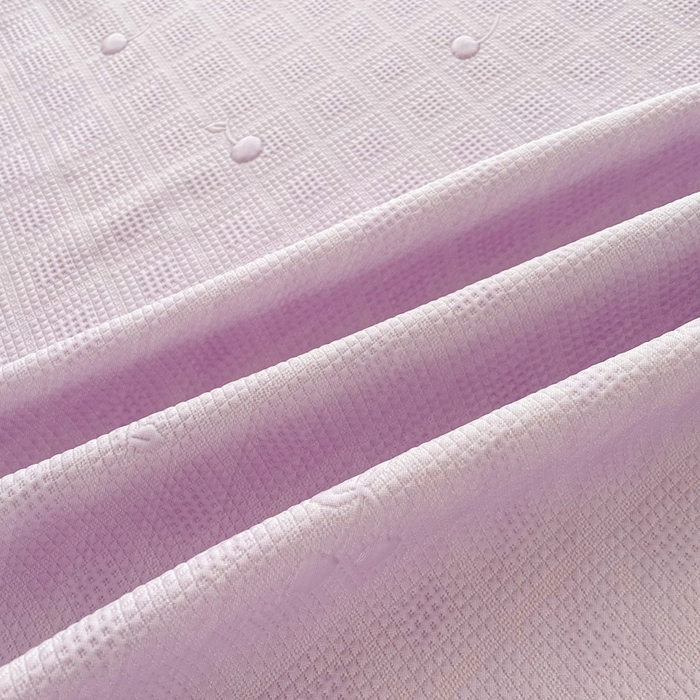 91家纺网 家纺一手货源 找家纺 恋佳居2025新款A类乙伦PE凉豆豆毛巾绣床笠冰丝席（床笠款） 樱桃—紫