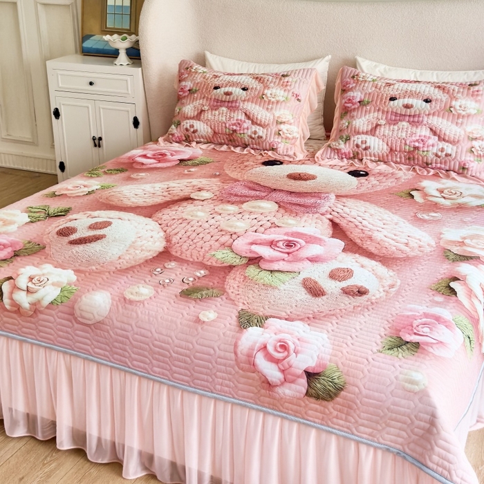 91家纺网 家纺一手货源 找家纺 苹果星家纺 2025新款5D数码印花凉干丝床裙床盖凉席夏被四件套 爱心熊