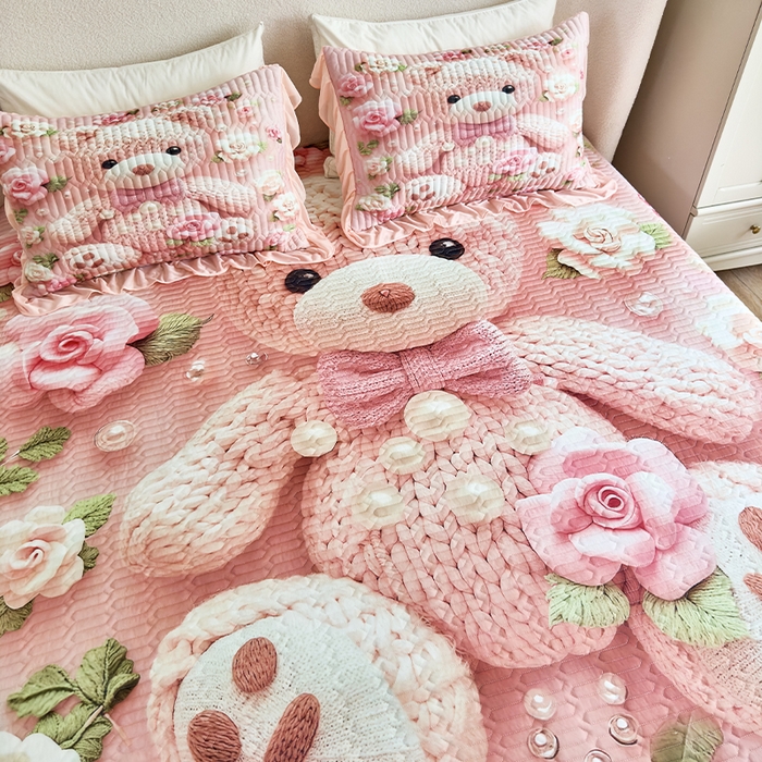 91家纺网 家纺一手货源 找家纺 苹果星家纺 2025新款5D数码印花凉干丝床裙床盖凉席夏被四件套 爱心熊