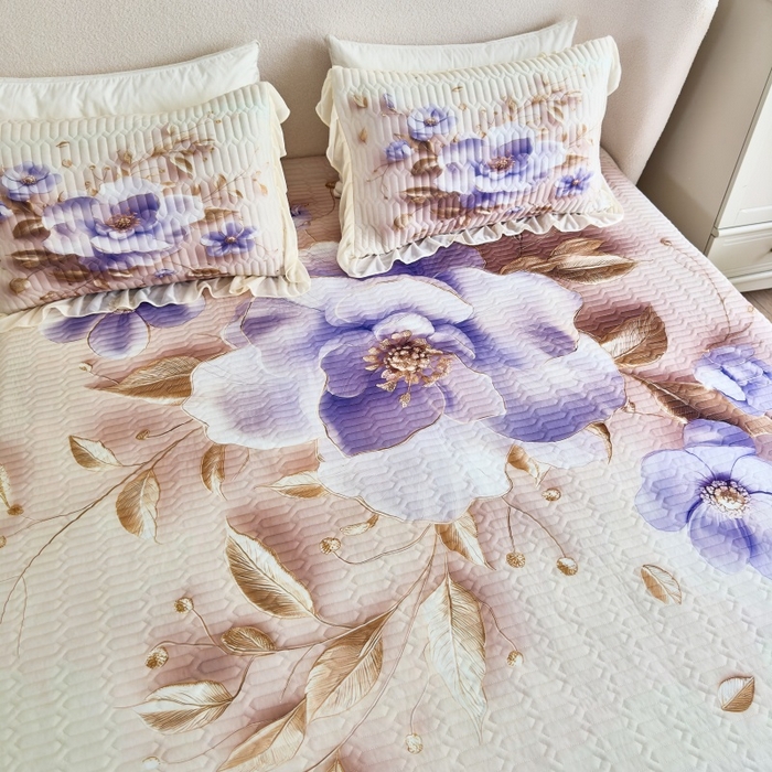 91家纺网 家纺一手货源 找家纺 苹果星家纺 2025新款5D数码印花凉干丝床裙床盖凉席夏被四件套 紫韵粉黛