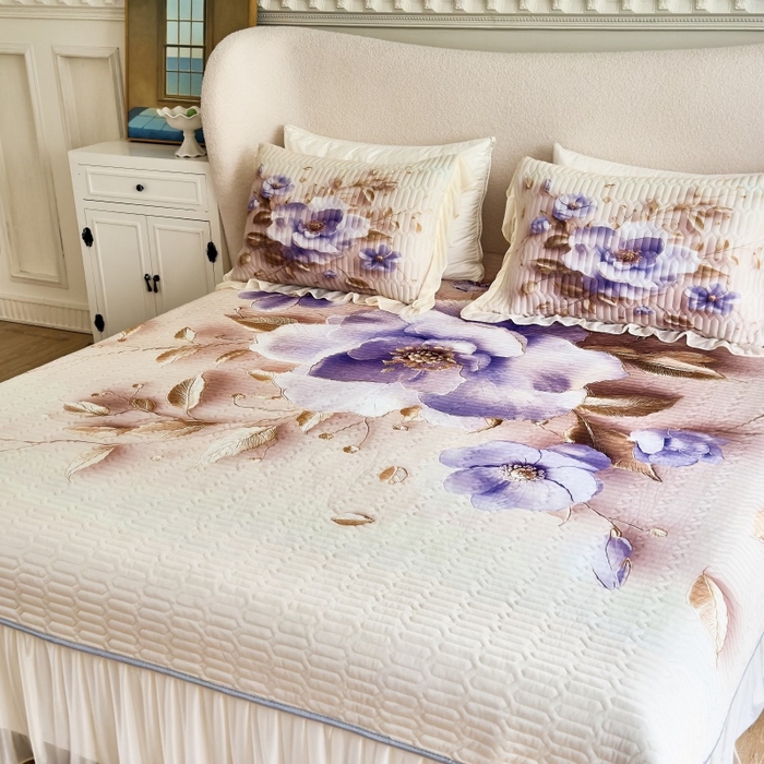 91家纺网 家纺一手货源 找家纺 苹果星家纺 2025新款5D数码印花凉干丝床裙床盖凉席夏被四件套 紫韵粉黛