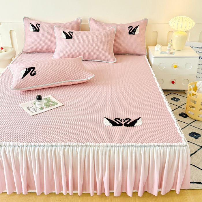 91家纺网 家纺一手货源 找家纺 （总）恋佳居2025新款A类乙伦PE凉豆豆毛巾绣仙女风冰丝席