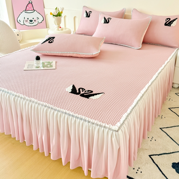 91家纺网 家纺一手货源 找家纺 （总）恋佳居2025新款A类乙伦PE凉豆豆毛巾绣仙女风冰丝席