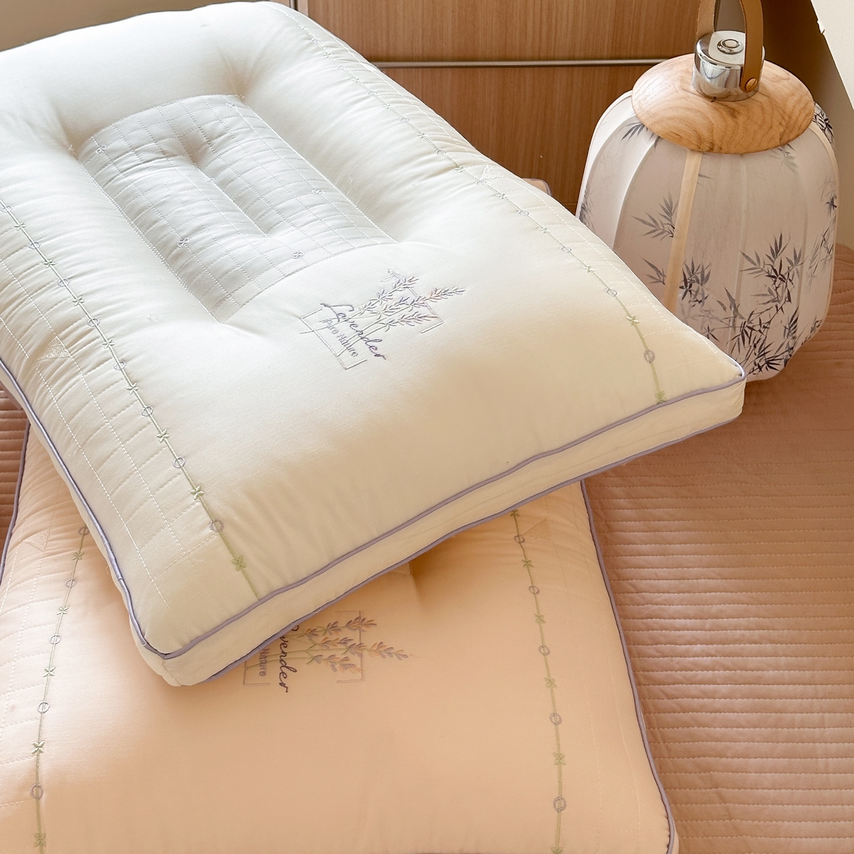 91家纺网 家纺一手货源 找家纺 伟邦枕芯 2025新款薰衣草立体护颈枕枕头枕芯 组合图仅做展示 48x74cm/只