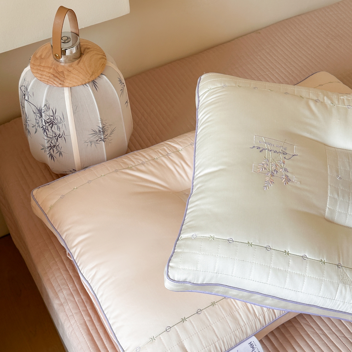 91家纺网 家纺一手货源 找家纺 伟邦枕芯 2025新款薰衣草立体护颈枕枕头枕芯 组合图仅做展示 48x74cm/只