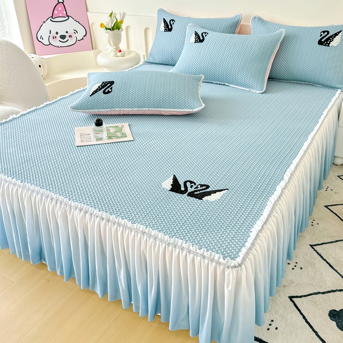 91家纺网 家纺一手货源 找家纺 恋佳居2025新款A类乙伦PE凉豆豆毛巾绣仙女风冰丝席 比翼双飞—蓝