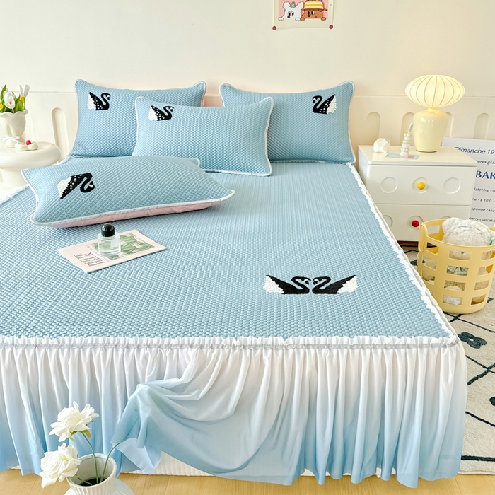 91家纺网 家纺一手货源 找家纺 恋佳居2025新款A类乙伦PE凉豆豆毛巾绣仙女风冰丝席 比翼双飞—蓝