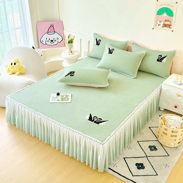 91家纺网 家纺一手货源 找家纺 恋佳居2025新款A类乙伦PE凉豆豆毛巾绣仙女风冰丝席 比翼双飞—绿