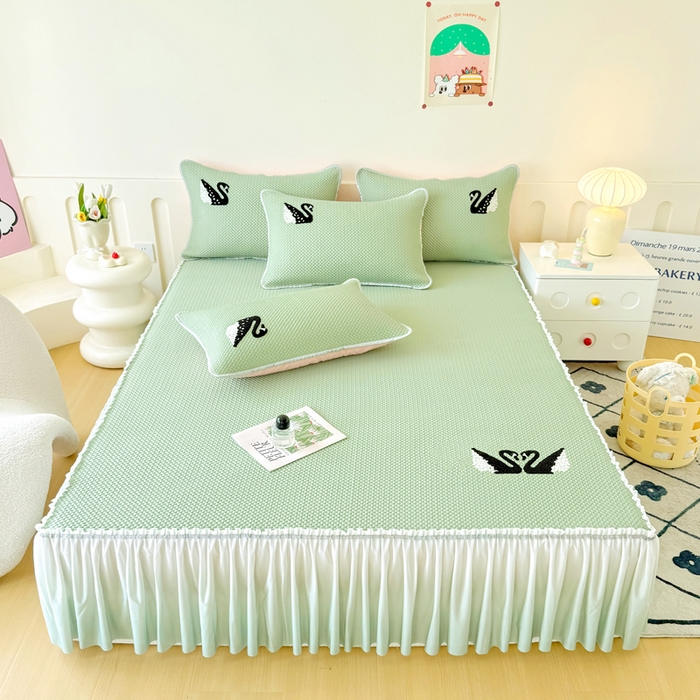 91家纺网 家纺一手货源 找家纺 恋佳居2025新款A类乙伦PE凉豆豆毛巾绣仙女风冰丝席 比翼双飞—绿