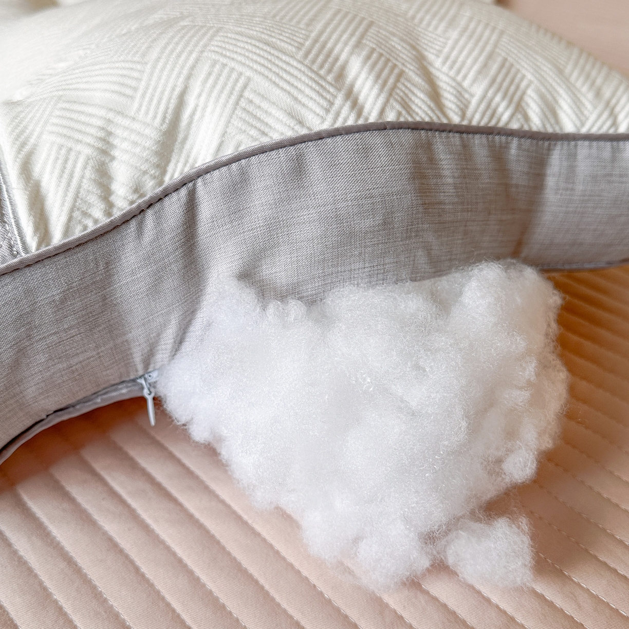 91家纺网 家纺一手货源 找家纺 （总）伟邦枕芯 2025新款颈007牵引护颈枕枕头枕芯