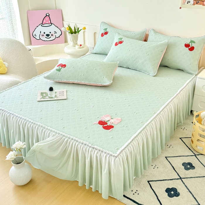 91家纺网 家纺一手货源 找家纺 恋佳居2025新款A类乙伦PE凉豆豆毛巾绣仙女风冰丝席 樱桃—豆绿