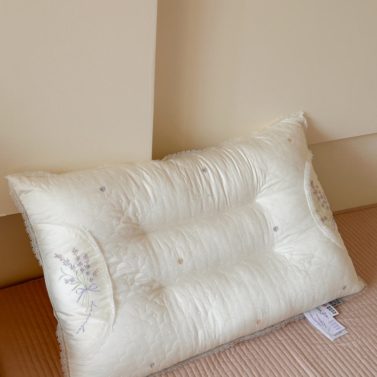 伟邦枕芯 2025新款韩式薰衣草护颈枕枕头枕芯 白色 48x74cm/只