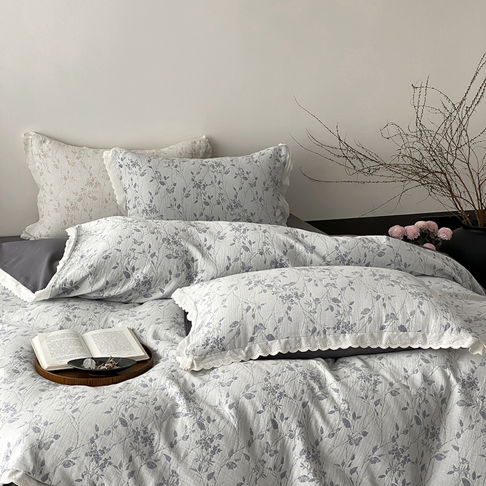 91家纺网 家纺一手货源 找家纺 梦享生活家居 2025新款双层纱花边四件套 羽叶灰