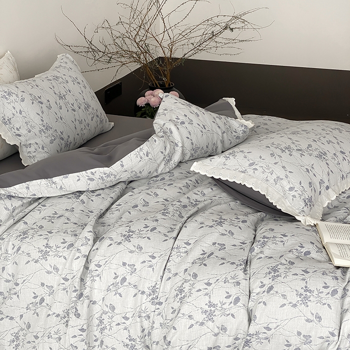 91家纺网 家纺一手货源 找家纺 梦享生活家居 2025新款双层纱花边四件套 羽叶灰