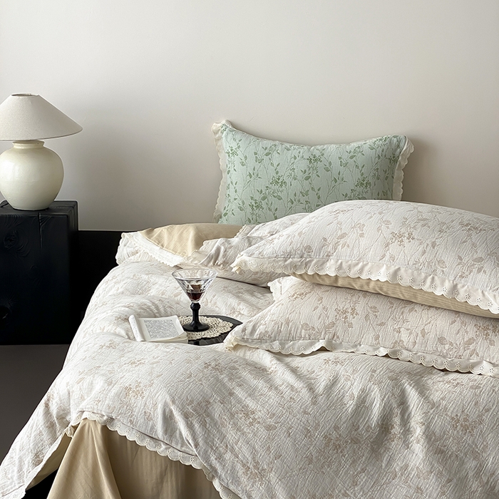 91家纺网 家纺一手货源 找家纺 梦享生活家居 2025新款双层纱花边四件套 羽叶米