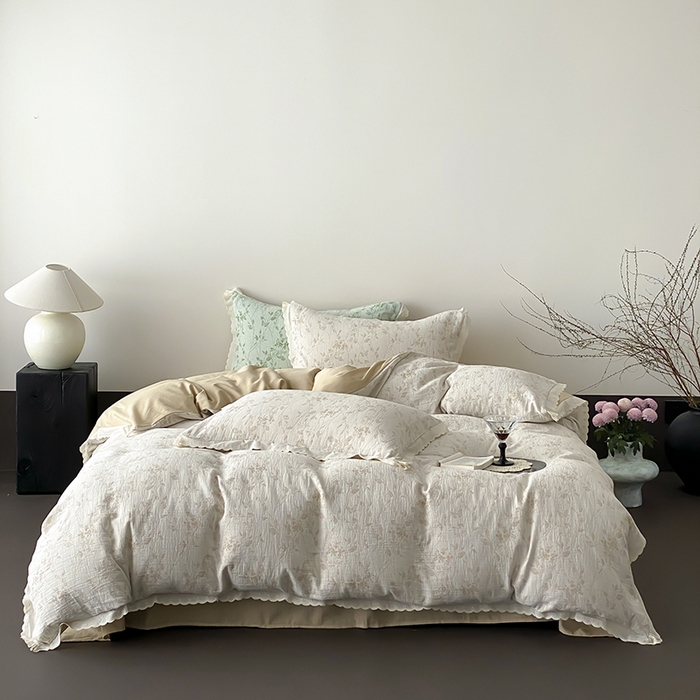 91家纺网 家纺一手货源 找家纺 梦享生活家居 2025新款双层纱花边四件套 羽叶米