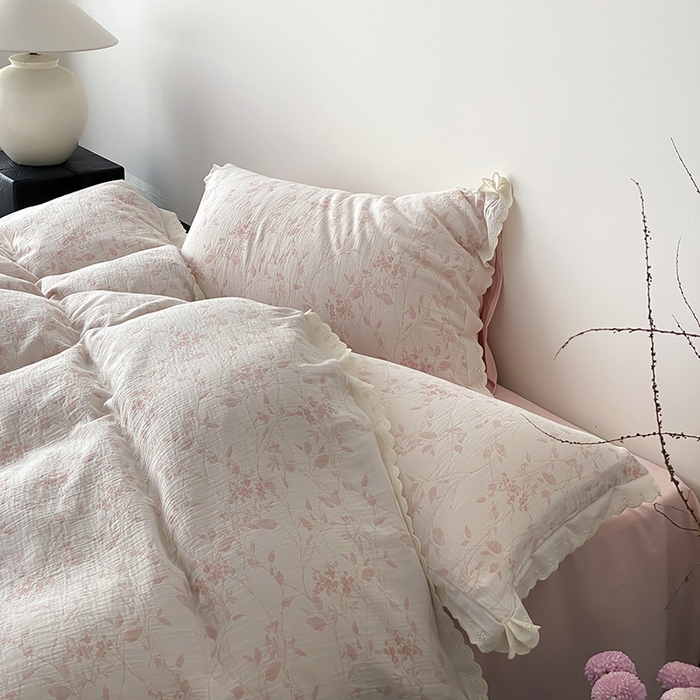 91家纺网 家纺一手货源 找家纺 梦享生活家居 2025新款双层纱花边四件套 羽叶粉