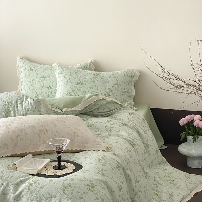 91家纺网 家纺一手货源 找家纺 梦享生活家居 2025新款双层纱花边四件套 羽叶绿