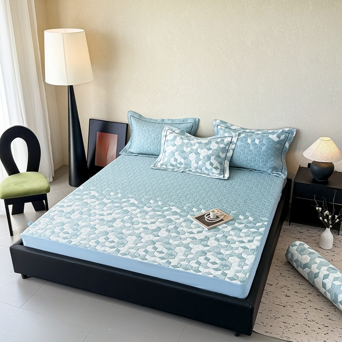 91家纺网 家纺一手货源 找家纺 若未家居 LOVEWE HOUSE 2025新款800克进口高分子100%乙纶PE冷凝凉感软席凉席渐变色织提花系列床笠-床笠款 魔方-蓝