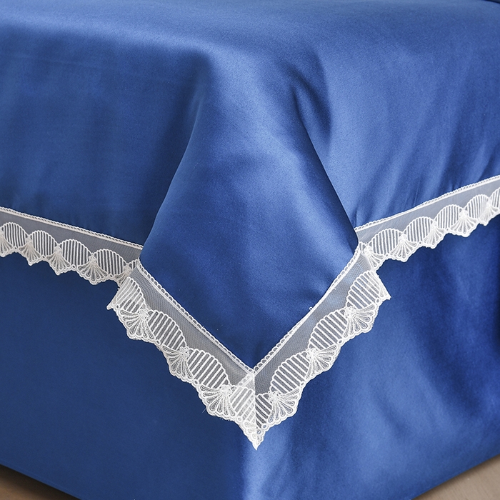 91家纺网 家纺一手货源 找家纺 莉人坊 2025新款高精密贵妃缎花边美床罩 贵妃缎花边宝蓝