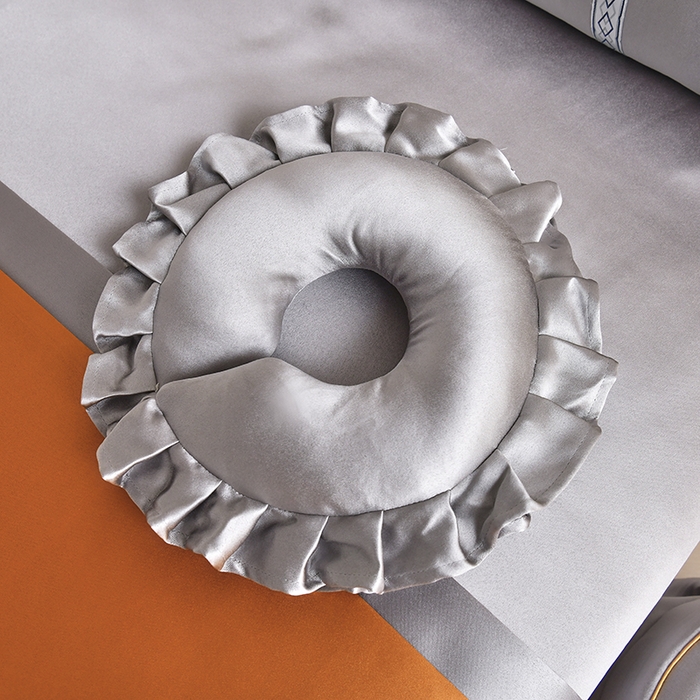 91家纺网 家纺一手货源 找家纺 莉人坊 2025新款高精密贵妃缎花边美床罩 贵妃缎花边灰色