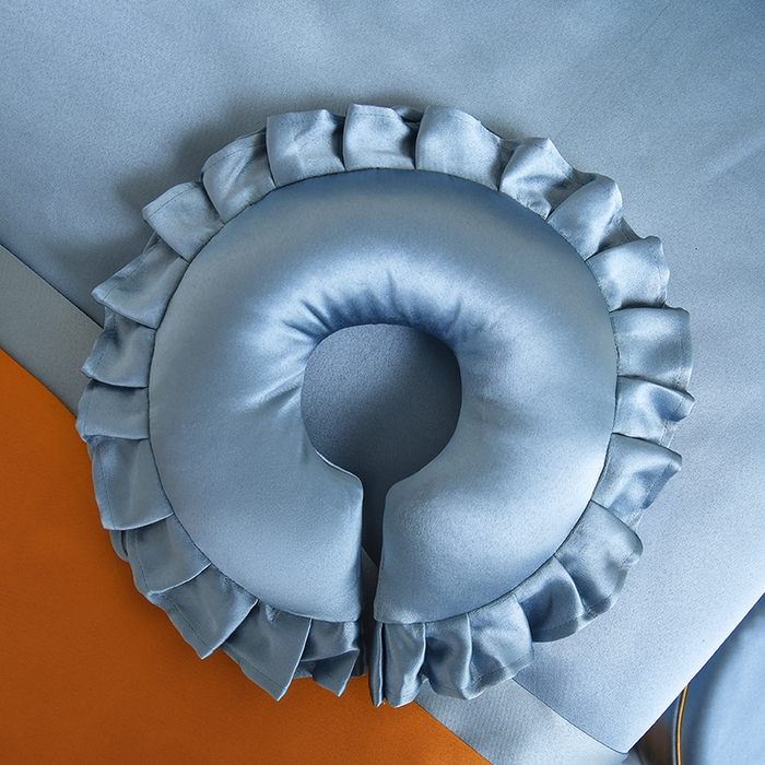 91家纺网 家纺一手货源 找家纺 莉人坊 2025新款高精密贵妃缎花边美床罩 贵妃缎花边浅蓝