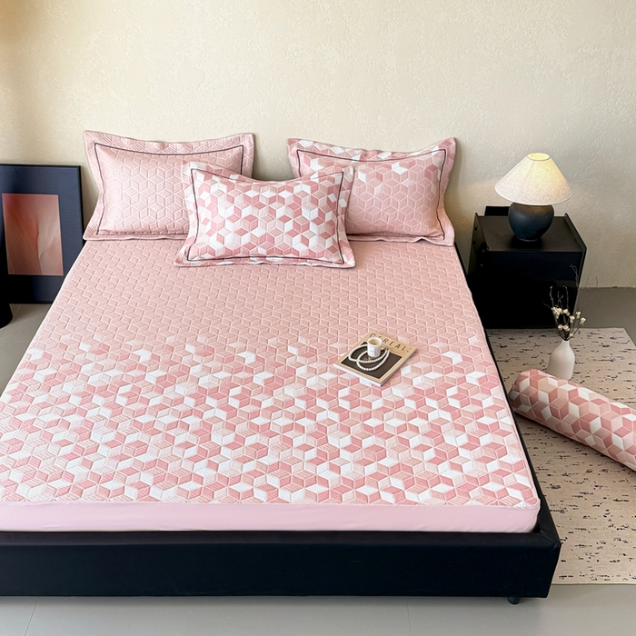 91家纺网 家纺一手货源 找家纺 若未家居 LOVEWE HOUSE 2025新款800克进口高分子100%乙纶PE冷凝凉感软席凉席渐变色织提花系列床笠-床笠款  魔方-粉