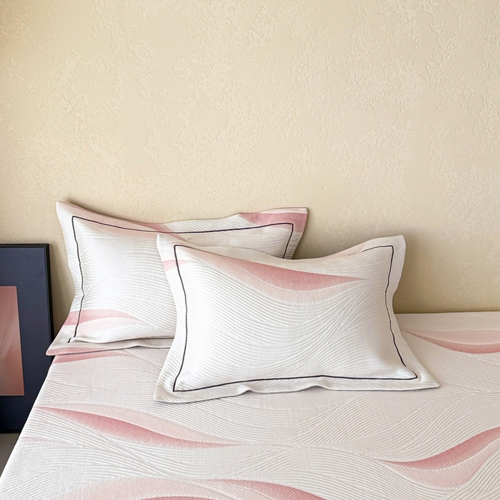 91家纺网 家纺一手货源 找家纺 若未家居 LOVEWE HOUSE 2025新款800克进口高分子100%乙纶PE冷凝凉感软席凉席渐变色织提花系列床笠-床笠款 月牙-粉