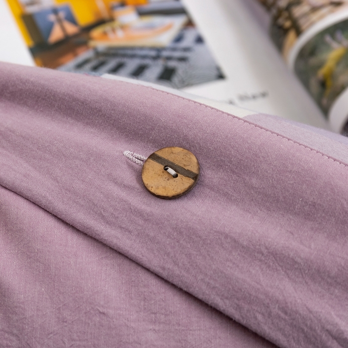 91家纺网 家纺一手货源 找家纺 琉宿家纺 2025新款纽扣款水洗棉四件套 妙恋粉