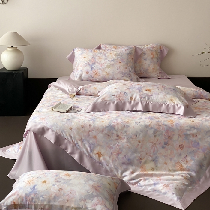 91家纺网 家纺一手货源 找家纺 云栖家居 2025天丝棉数码印花四件套 溪满花-梦幻紫