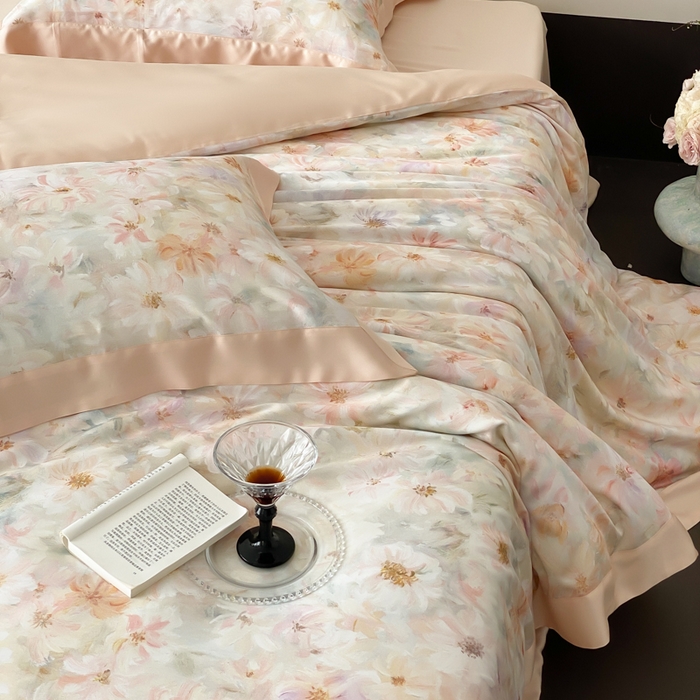 91家纺网 家纺一手货源 找家纺 云栖家居 2025天丝棉数码印花四件套 溪满花-香槟