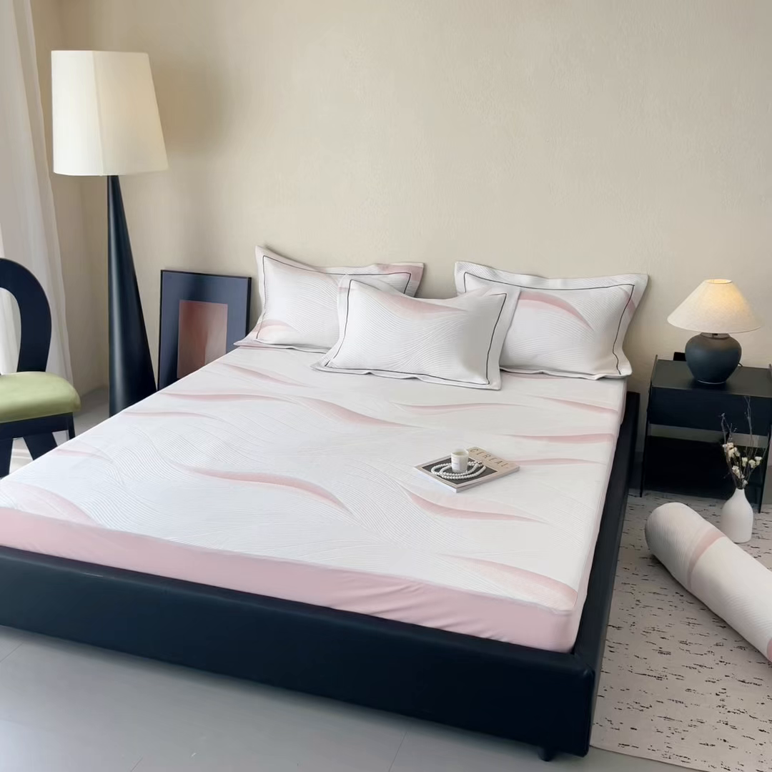 91家纺网 家纺一手货源 找家纺 若未家居 LOVEWE HOUSE 2025新款800克进口高分子100%乙纶PE冷凝凉感软席凉席渐变色织提花系列床笠-床笠款 月牙-粉