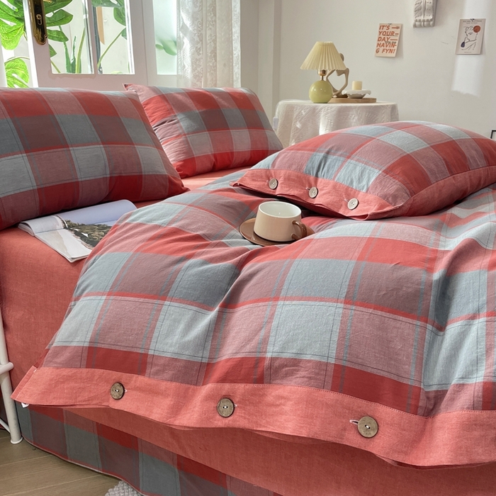 91家纺网 家纺一手货源 找家纺 琉宿家纺 2025新款纽扣款水洗棉四件套 迪亚红